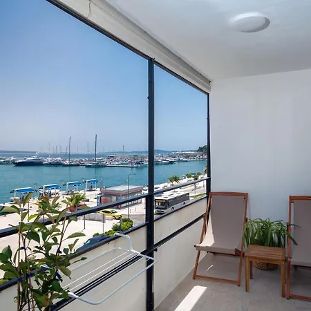 Sun And Sea Deluxe Apartments Split Exterior photo